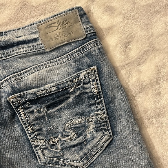 Silver Suki Capri Jeans Distressed Size 27 - Picture 7 of 10